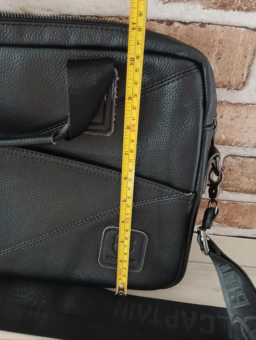 CAPTAIN BULL Black LEATHER Laptop Office BUSINESS Work TRAVEL Messenger BAG